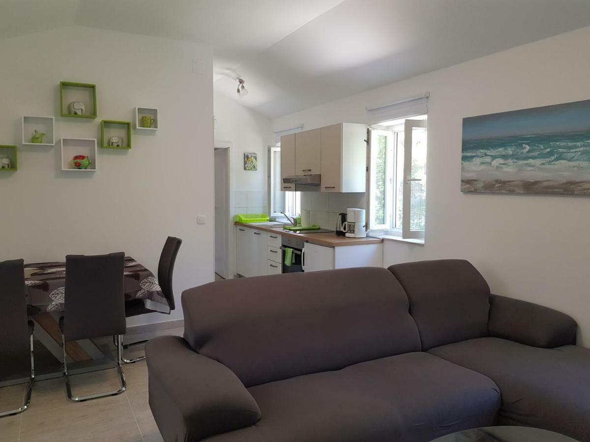 Apartment Zdenka 베리로신즈 외부 사진